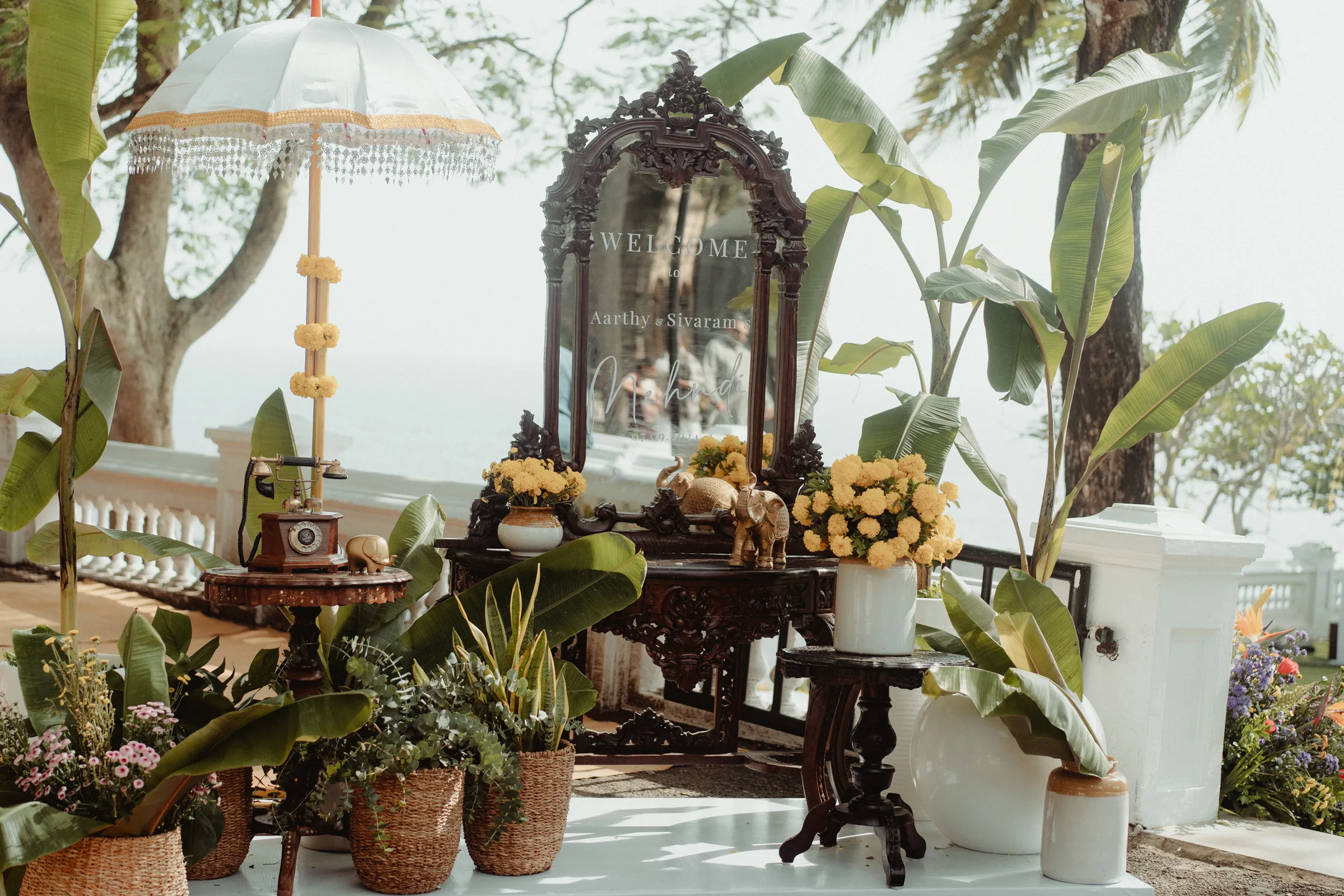 Elegant wedding tablescape and ceremony details